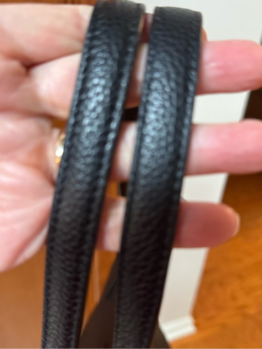 Salvatore Ferragamo tote Black Pebbled Leather Gancini attached zipper purse - Picture 5 of 15